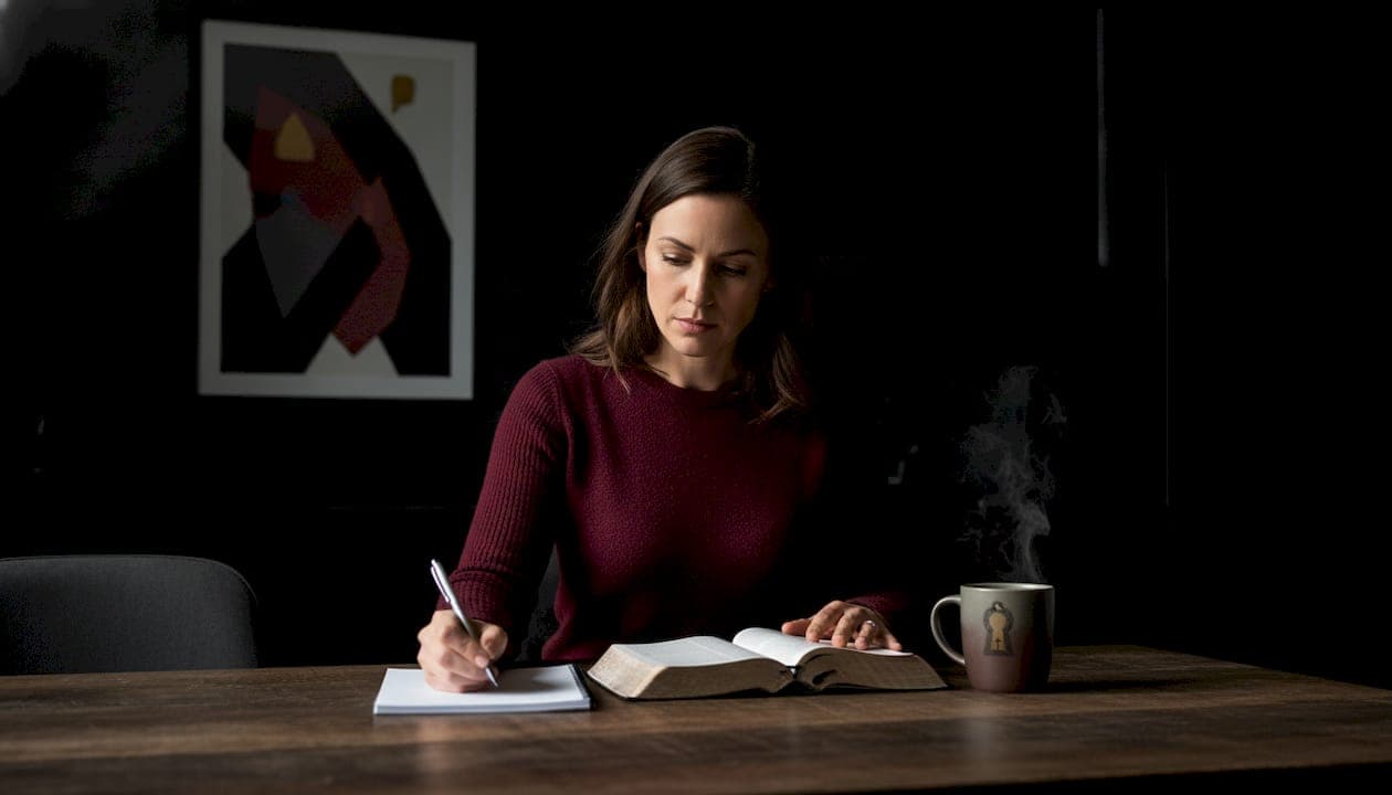 Living by the Word: Applying the Bible's Teachings Each Day